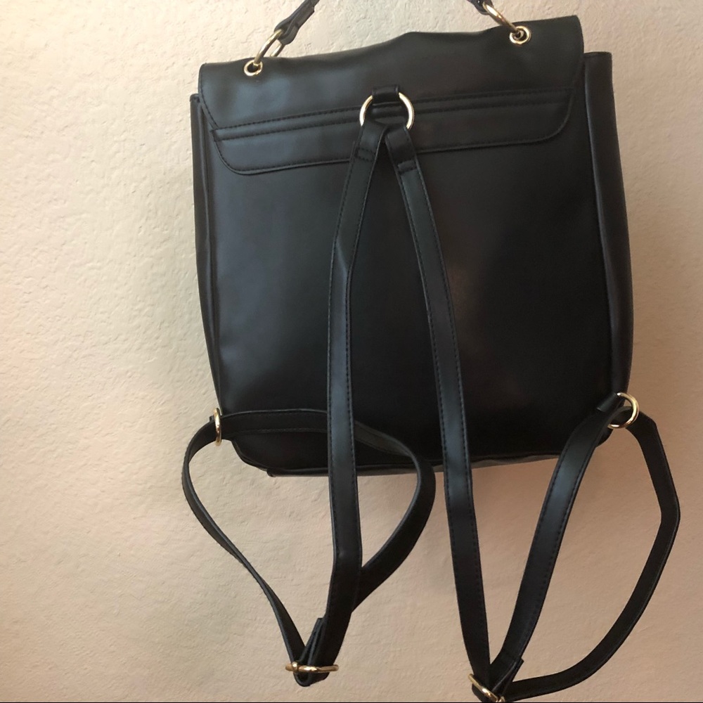 Backpack - Picture 3 of 3